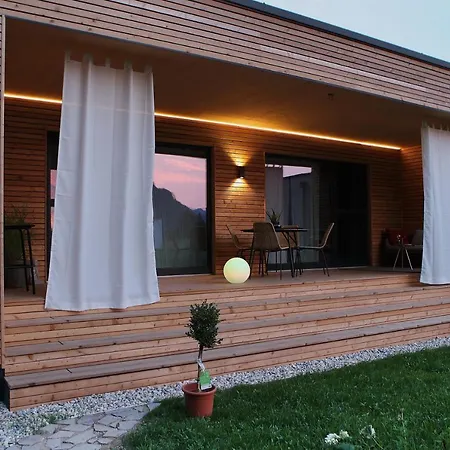 펜션 Seehaus Kaernten